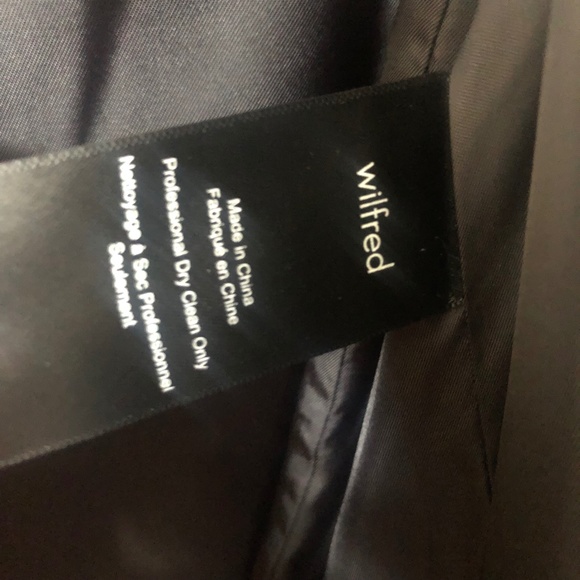 WILFRED Aritzia BORDA Belt Coat Black Italian Virgin Wool & Cashmere XS EUC - Picture 13 of 14